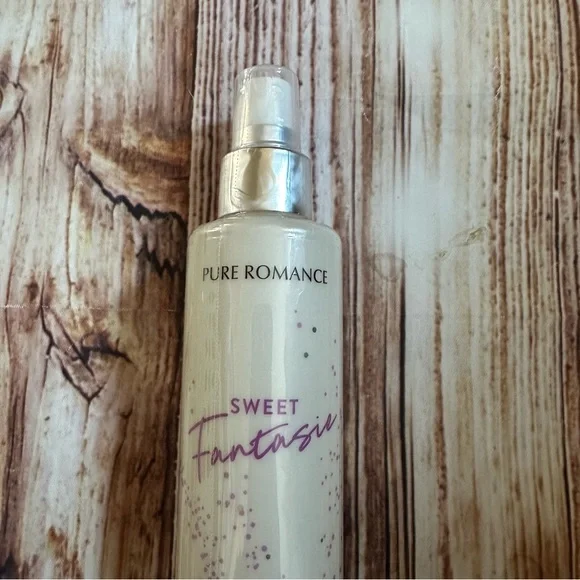 PR Sweet Fantasie Sweet Vanilla & Pineapple Sorbet Body Dew Hydrating Body Oil - Picture 3 of 8
